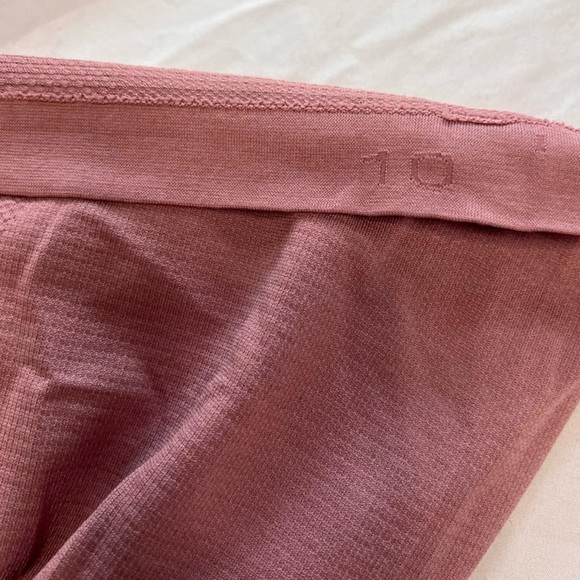 Lulu- Swiftly Tech Racerback Tank Top - Picture 6 of 7